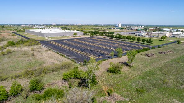 Industrial Manufacturing Building Available: 2801 Production Blvd, Wichita Falls, TX 76302